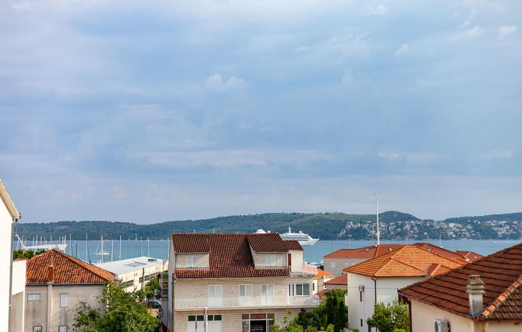 Apartments D&A Trogir Exterior photo