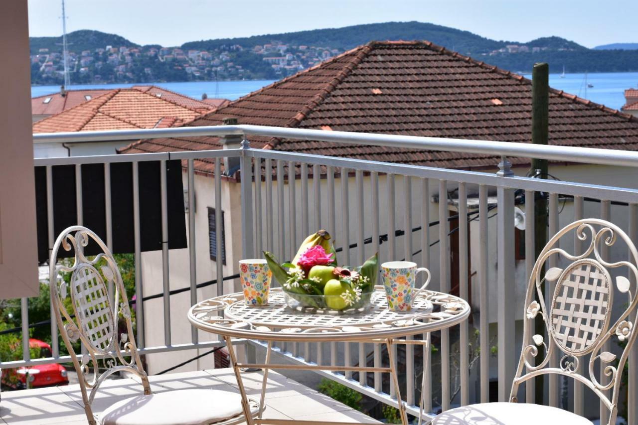 Apartments D&A Trogir Exterior photo